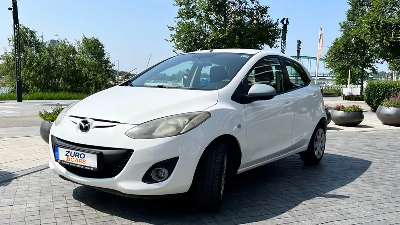 Mazda 2