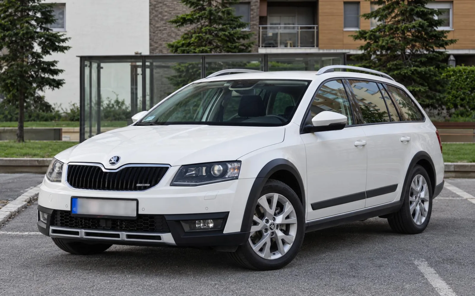 Škoda Octavia Scout 4x4 — аренда в Белграде